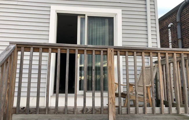 295 SHIRLEY ST