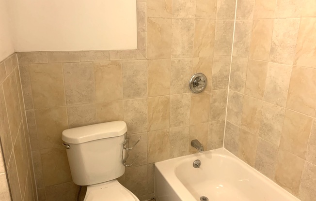 744 9 AVE
