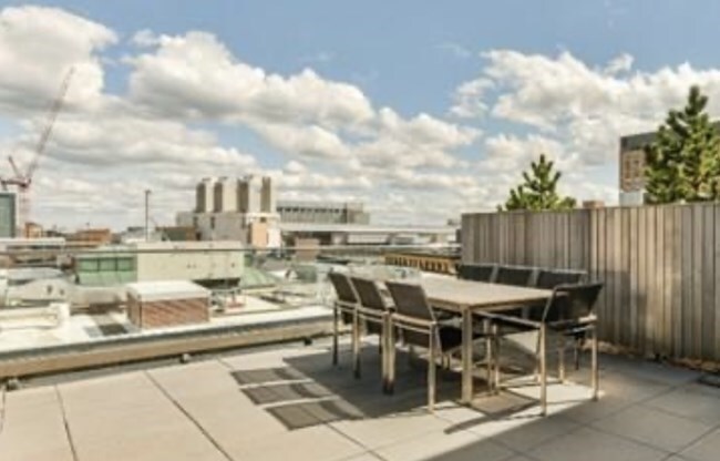 1 bed, 1 bath, 590 sqft, $3,200, Unit 506