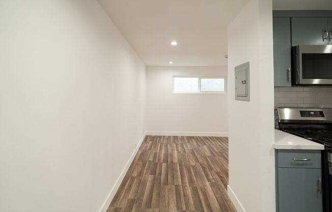 BRAND NEW 1 BEDROOM UNIT!!!!