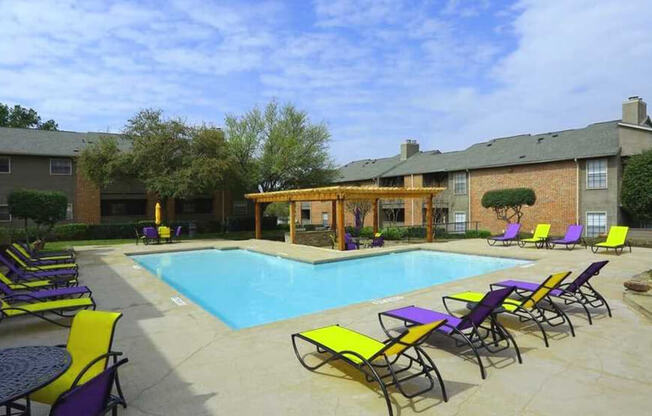 apartments in longview tx with pools