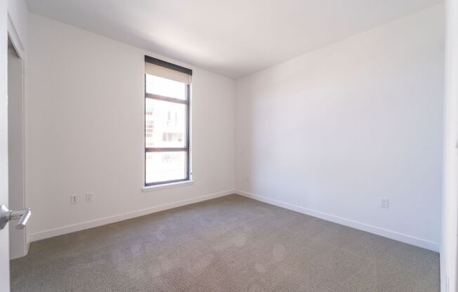 2 beds, 2 baths, 985 sqft, $4,295, Unit 216