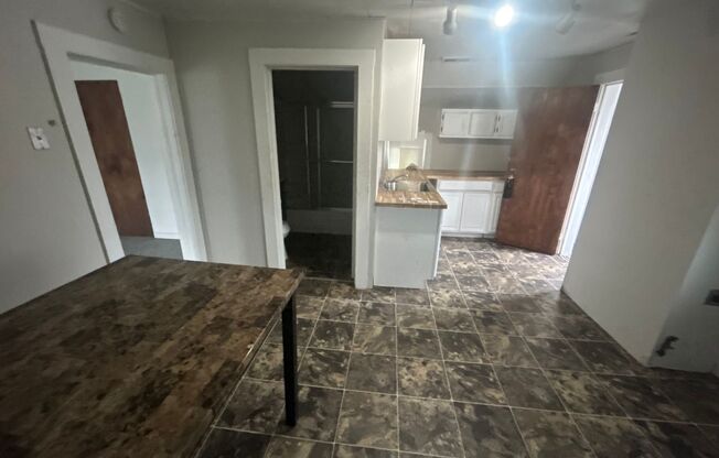 3295 W 46th St