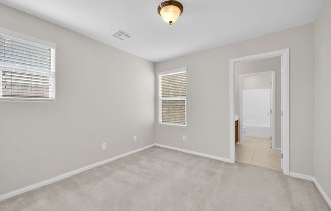 *Beautiful home in Henderson-Just completed upgrades*