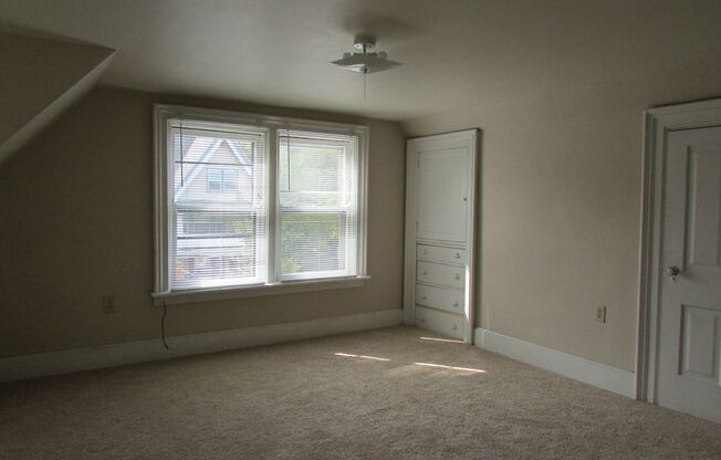 11 North Franklin Street