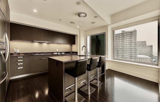 2 beds, 2.5 baths, 1,794 sqft, $9,000, Unit 16B