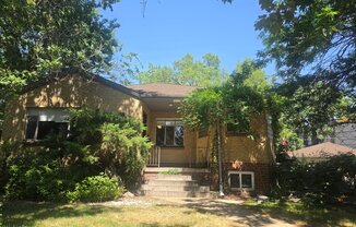 2501 W 41 ST