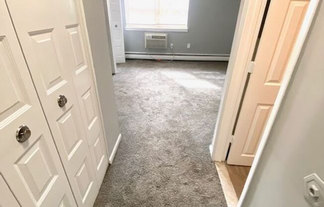 Studio, 1 bath, 325 sqft, $995, Unit C305