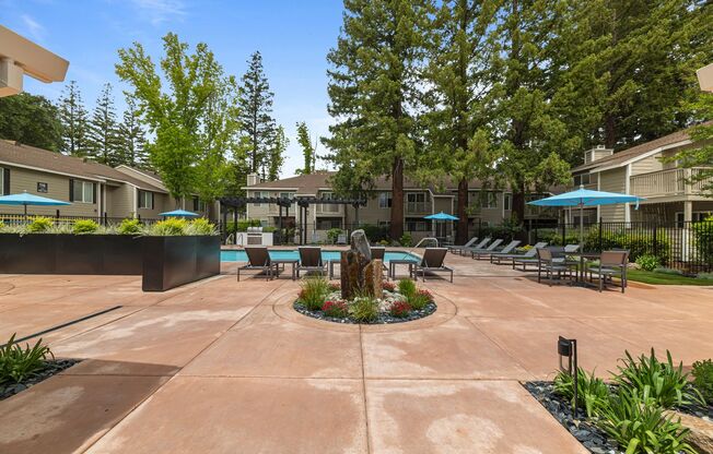 2 beds, 1 bath, 875 sqft, $2,025, Unit 47