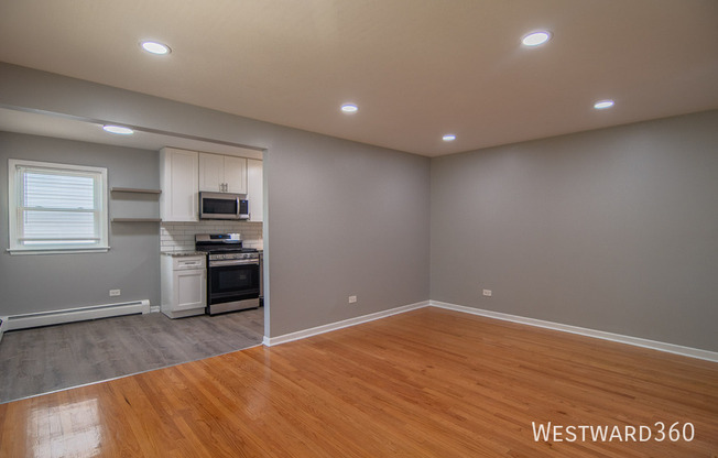 3249 N KEELER