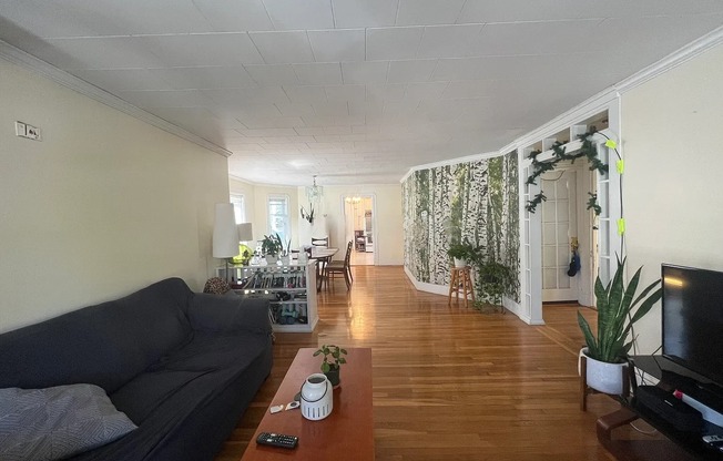 33 Winslow Ave.