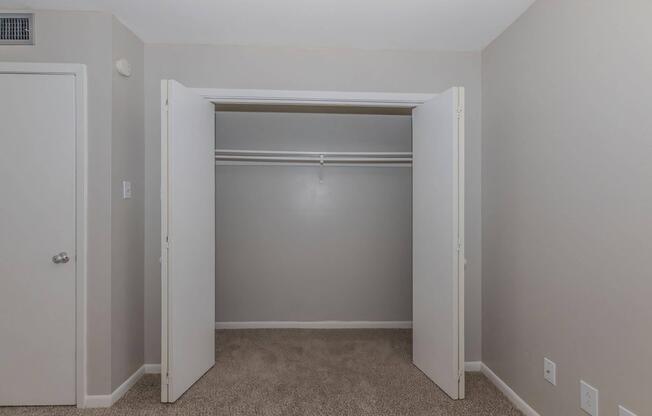 2 beds, 2 baths, 990 sqft, $1,119