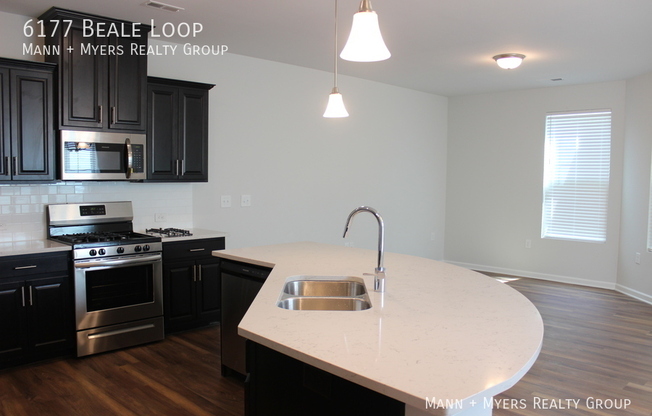6177 BEALE LOOP