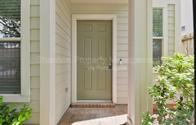 2711 POLK ST