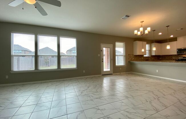 Stunning 2-Story Home in Leander with Modern Finishes and Spacious Layout