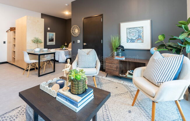 1 bed, 1 bath, 449 sqft, $745, Unit 118