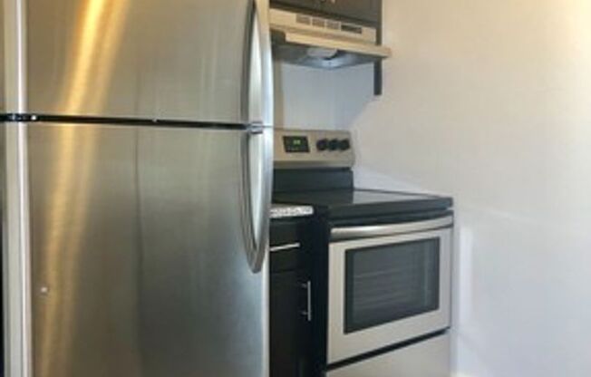 2 beds, 1 bath, 764 sqft, $1,599, Unit 1301-76