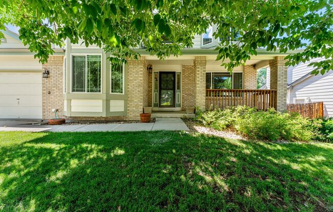 Beautiful Home in Littleton! Internet included!