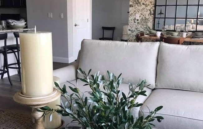 1 bed, 1 bath, 775 sqft, $2,295, Unit 2011