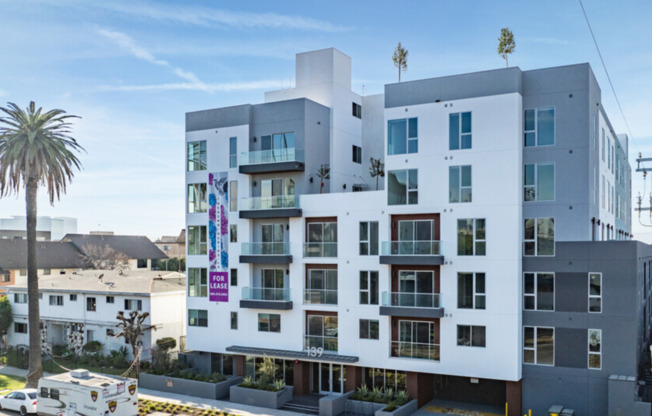 Studio, 1 bath, 445 sqft, $1,850, Unit 412