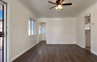 2 beds, 1 bath, 700 sqft, $2,195, Unit 3