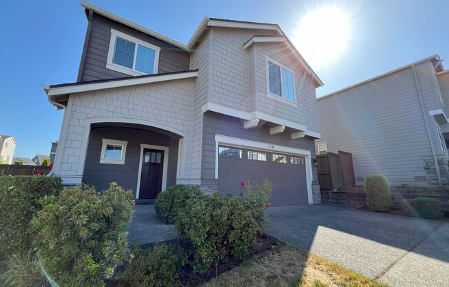 Spacious 4-Bedroom + Bonus Room with Modern Kitchen, Solar Panels & Private Fenced Backyard!