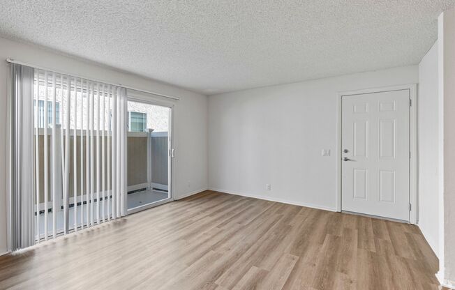 2 beds, 2 baths, 967 sqft, $2,620, Unit # 020