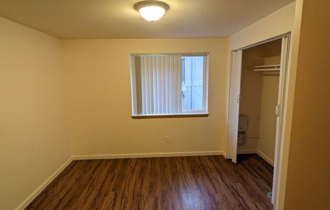 1 bed, 1 bath, 650 sqft, $1,200, Unit 19