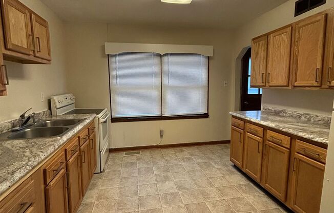 3 Bedroom Available in Connersville!