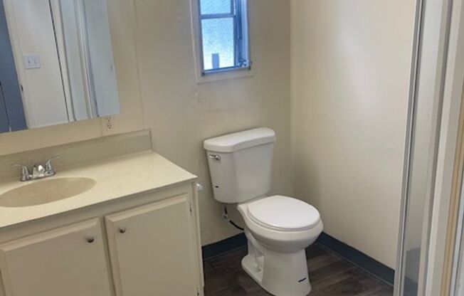 3 beds, 2 baths, 1,296 sqft, $3,895, Unit 78