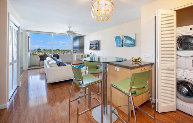 For Rent - [Harbor View Plaza] 1676 Ala Moana Blvd. #706