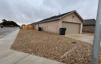 3 beds, 2 baths, $1,699