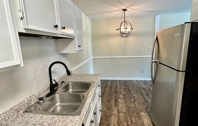1 bed, 1 bath, 616 sqft, $950, Unit 24