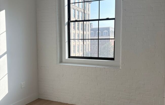 1 bed, 1 bath, 572 sqft, $2,100, Unit 606