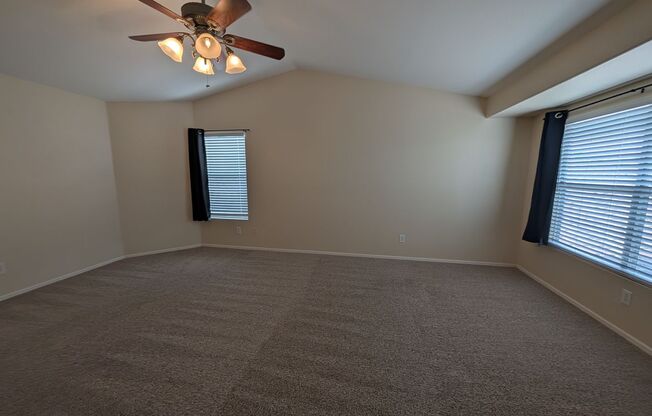 4 beds, 2.5 baths, $2,400
