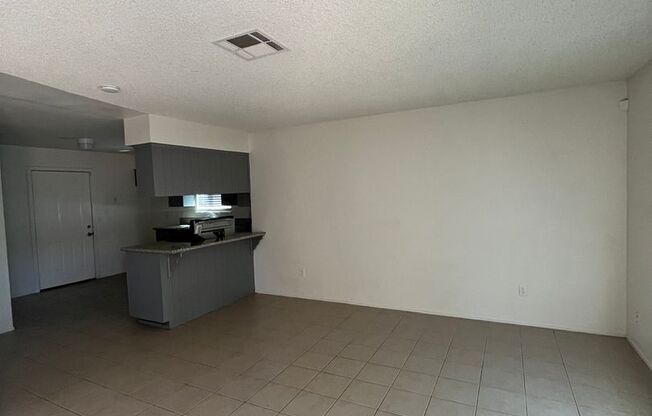 3 beds, 2 baths, 1,200 sqft, $1,650