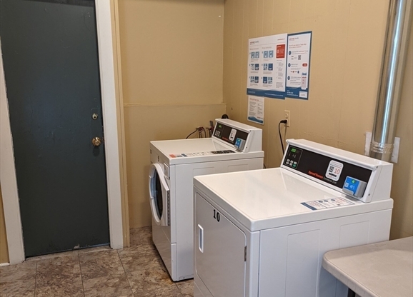 1 bed, 1 bath, 572 sqft, $3,200, Unit 6C