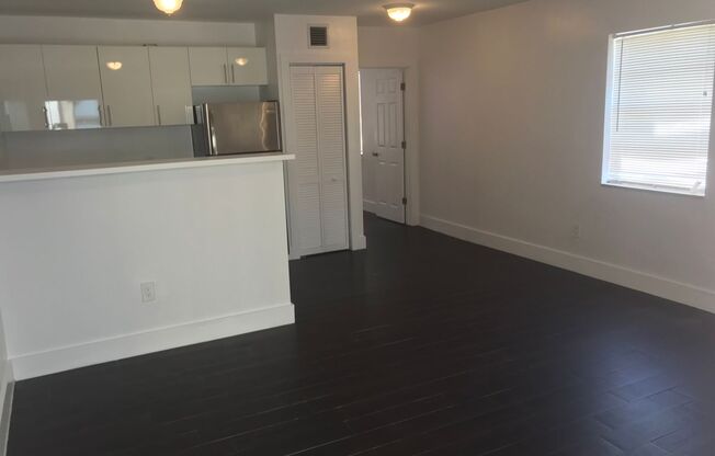 1 bed, 1 bath, $1,850, Unit 1040-7