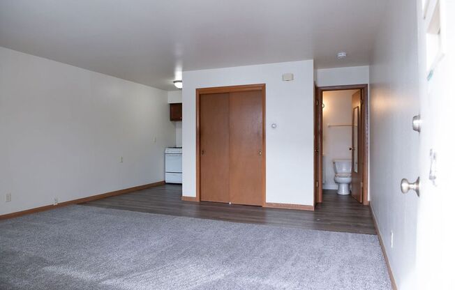 605 - 1500 S. 92nd