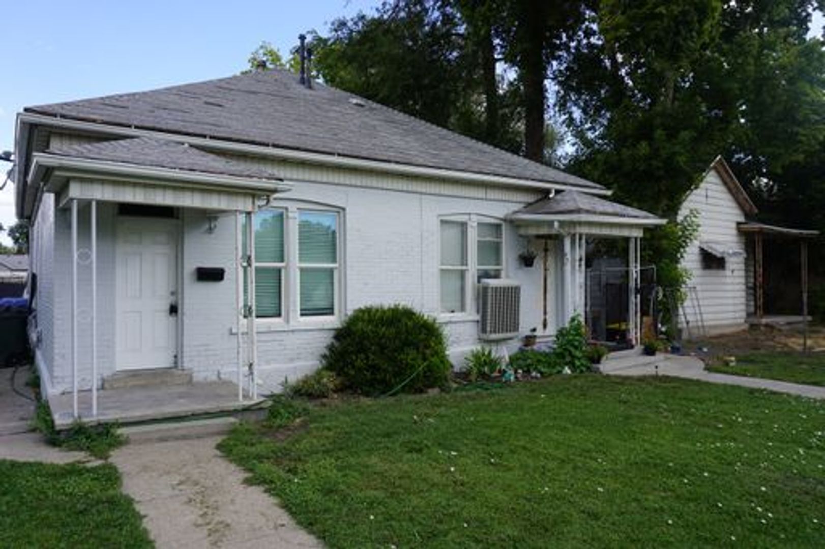 836-840 W. 300 N.