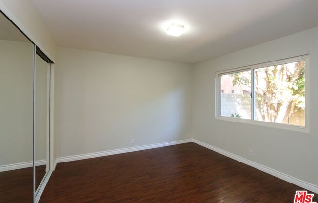 12024 ALBERTA DR