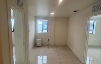 2 beds, 1 bath, 550 sqft, $1,995, Unit 829-210