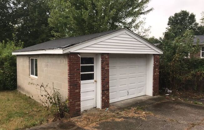 3 beds, 1 bath, $1,250