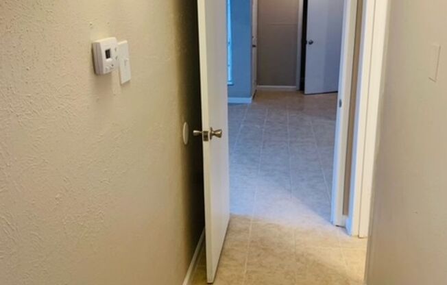 2 beds, 2 baths, 1,103 sqft, $1,580, Unit 1060