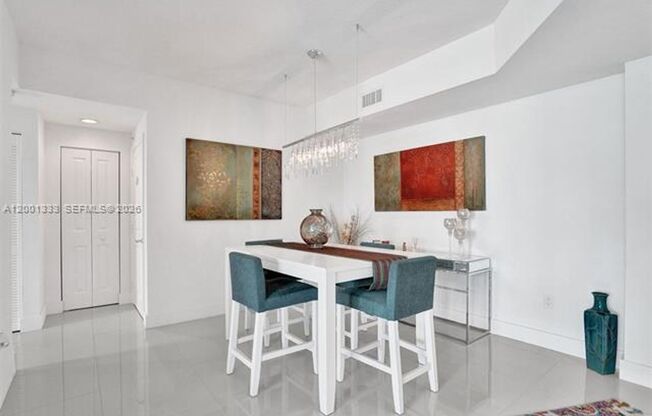 2 beds, 2 baths, 1,251 sqft, $3,600, Unit 7900 Harbor Island Dr # 704