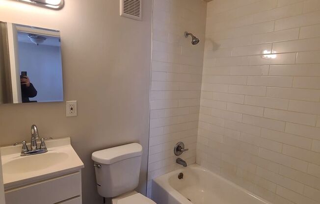 1 bed, 1 bath, $1,150