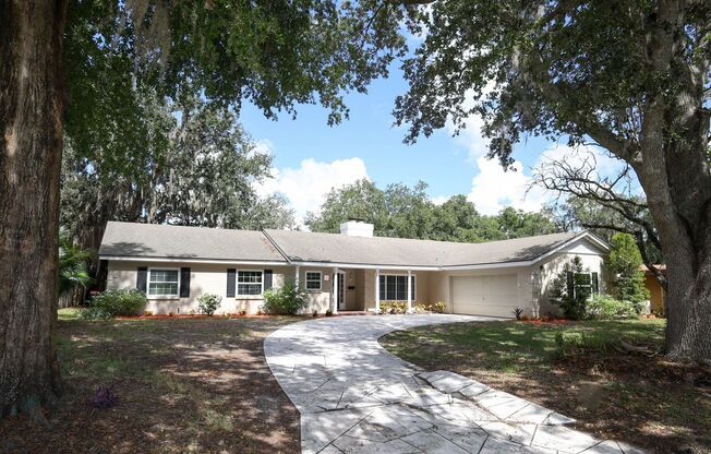 Spacious 4/2 in Maitland's English Estates!