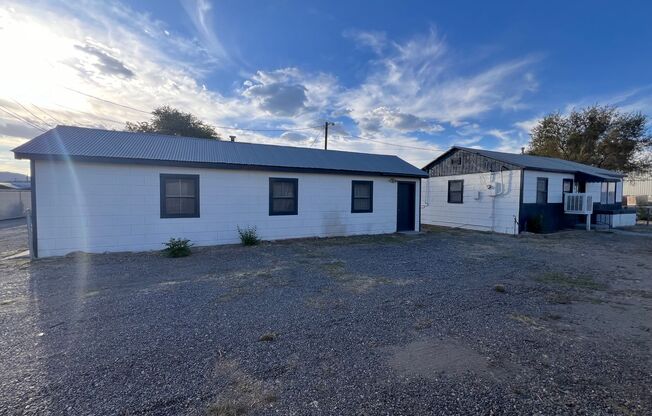 Cute 1 bedroom Fernley home with garage!