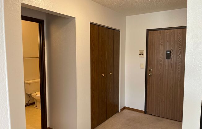 1 bed, 1 bath, 465 sqft, $595, Unit 1929-28