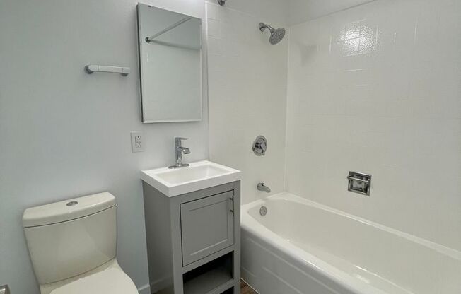 1 bed, 1 bath, 600 sqft, $1,945, Unit 11